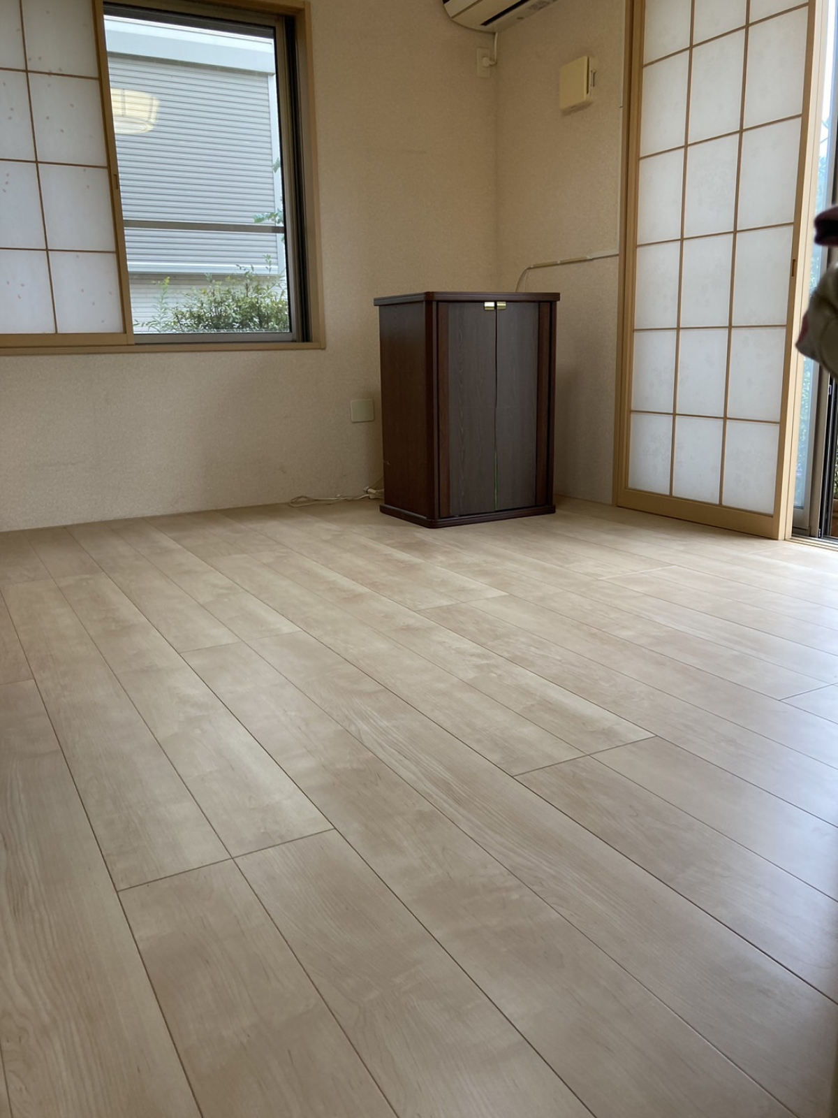 施工後　ベリティスフロアーS滑り配慮仕様（メープル柄）